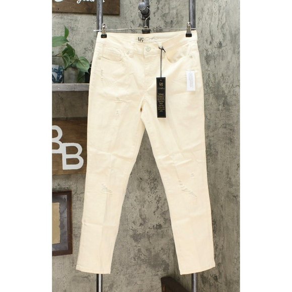 NWT DG2 Destructed Skinny Jeans 14 Petite Cream - Picture 2 of 5